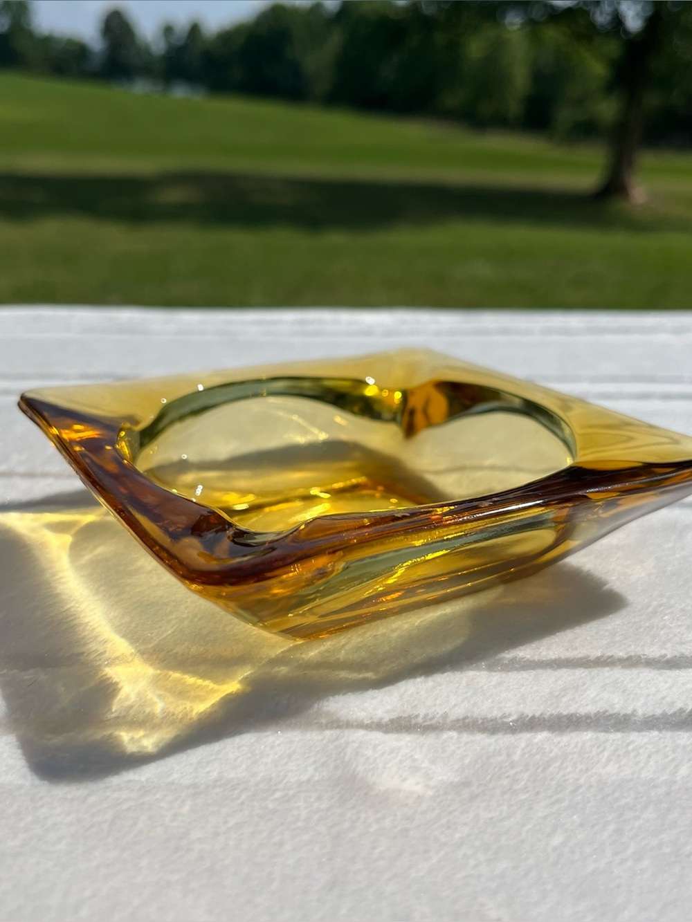 1970’s Anchor Amber Ash Tray or a beautiful paper weight - Picture 2 of 5